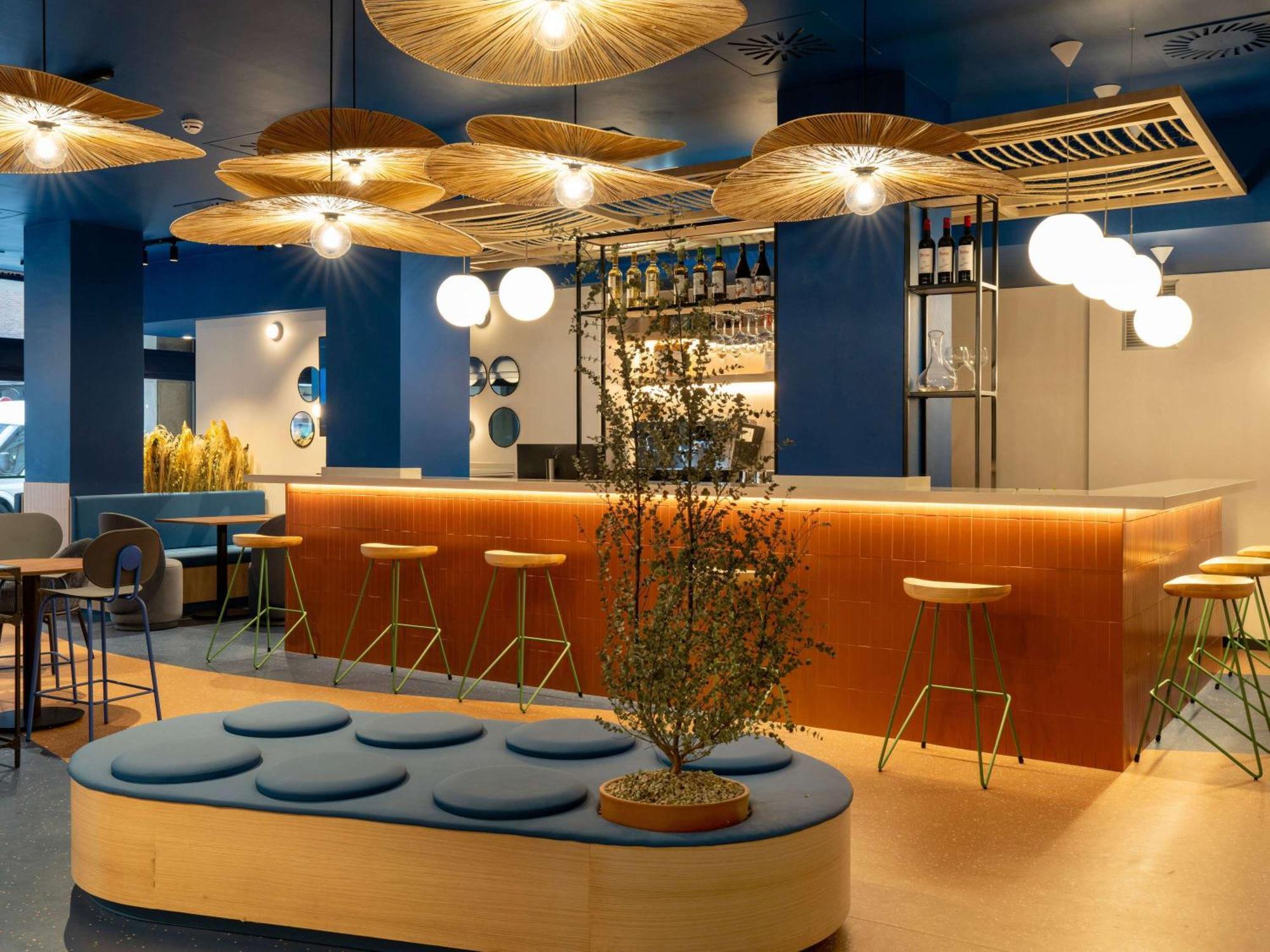 Hotel Ibis Styles Zaragoza Ramiro I Exterior foto